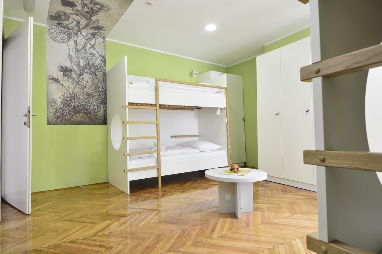 Hostel Sv. Lovre شيبينيك المظهر الخارجي الصورة