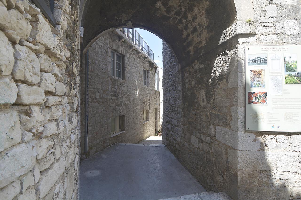 Hostel Sv. Lovre شيبينيك المظهر الخارجي الصورة